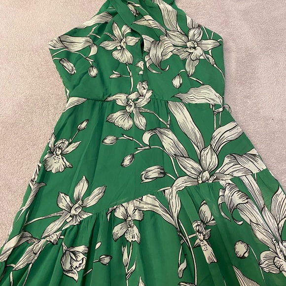 Topical bright green maxi dress - Picture 3 of 5